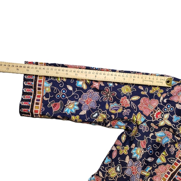 Singapore Asian Flight Attendant Floral Blouse Small - Picture 6 of 16